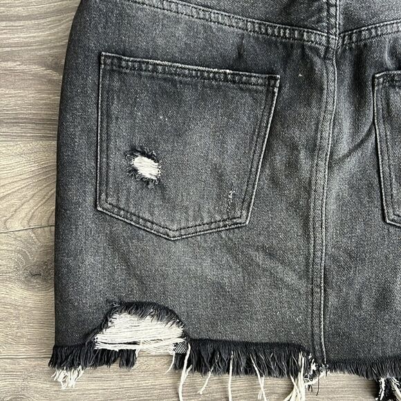 FREE PEOPLE Destroyed Denim Mini Skirt Size 25 Dark Gray Distressed Grunge Boho - Picture 10 of 12